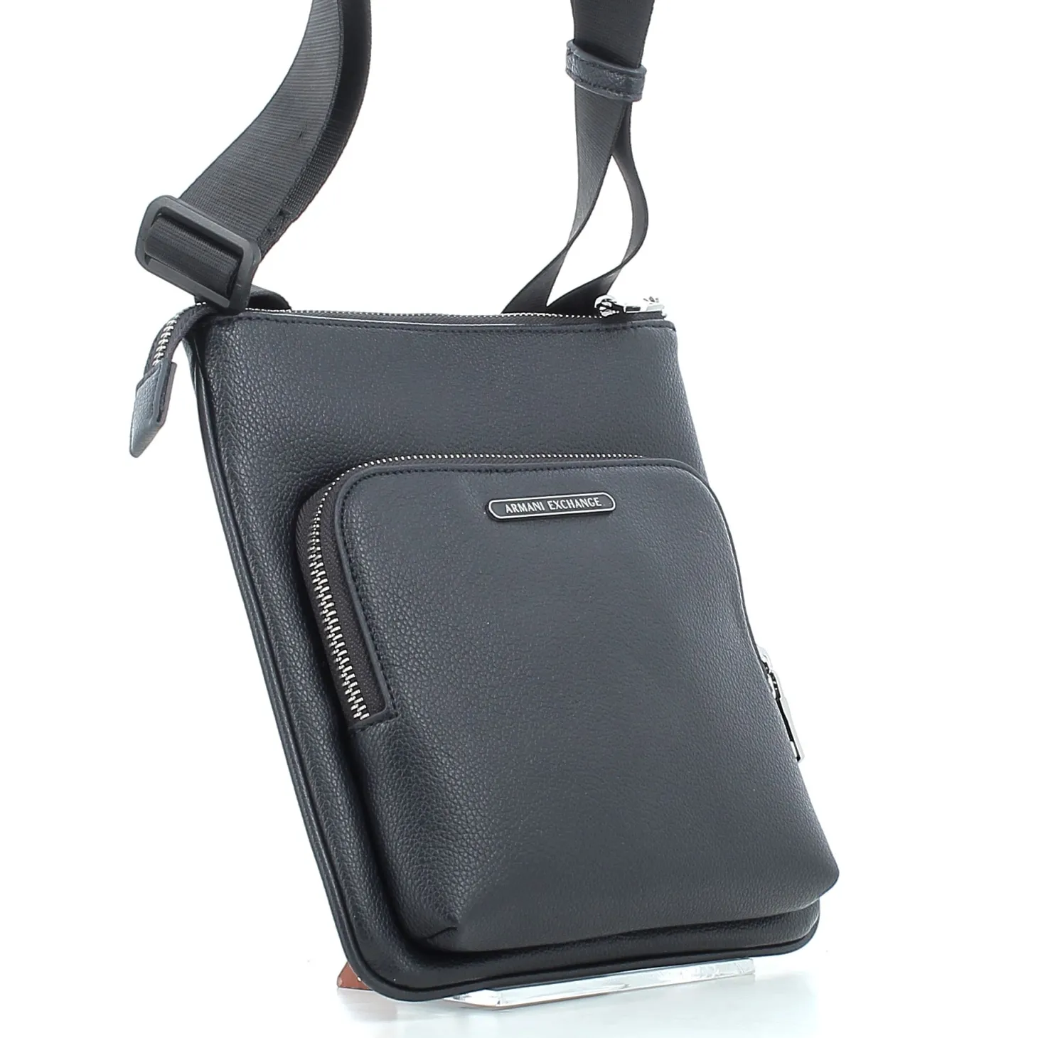 borsa_armani_exchange_uom_2.webp Borsa Armani Exchange uomo 84612134P25 UB101